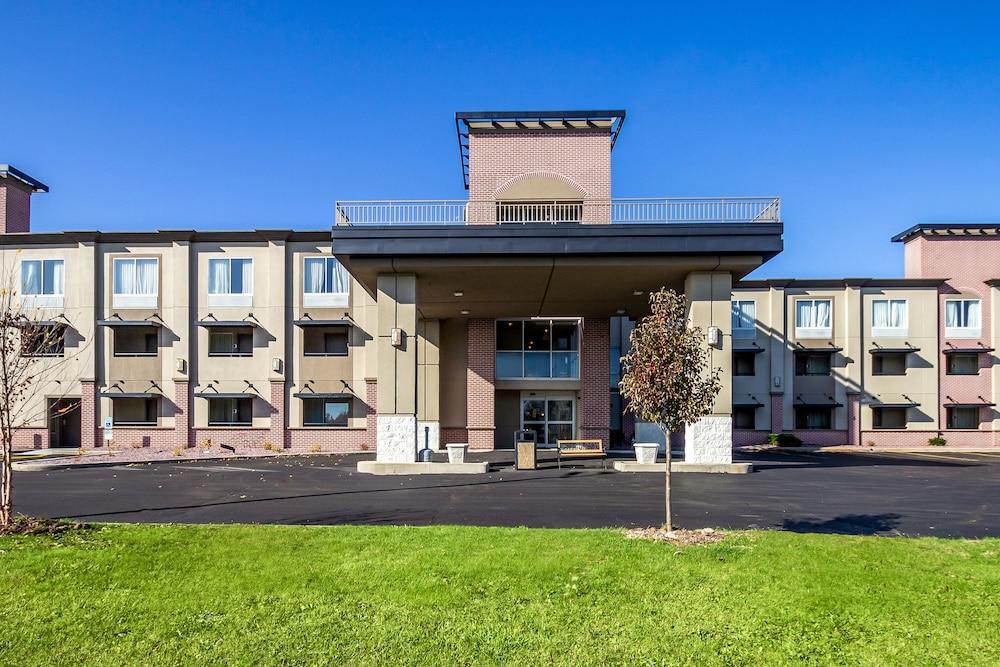 Quality Inn Milwaukee- Brookfield Exterior foto