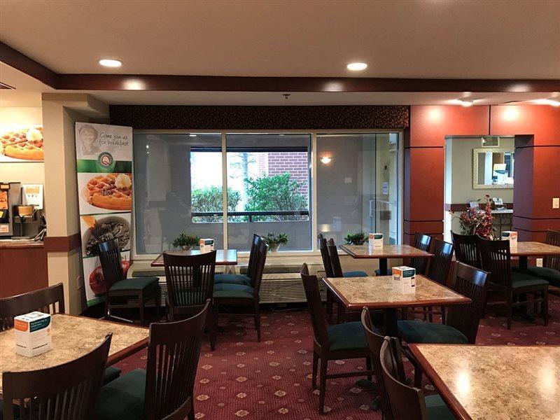 Quality Inn Milwaukee- Brookfield Exterior foto